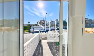 Resale - House - Torrevieja - La Mata