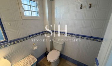 Återförsäljning - Villa - Orihuela Costa - Playa Flamenca