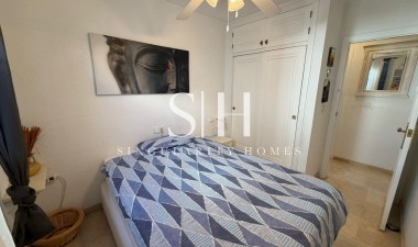 Återförsäljning - Villa - Orihuela Costa - Playa Flamenca