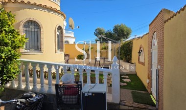 Перепродажа - Villa - Orihuela Costa - Villamartín-las Filipinas