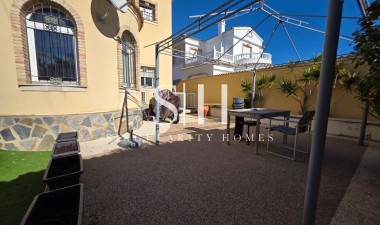 Перепродажа - Villa - Orihuela Costa - Villamartín-las Filipinas