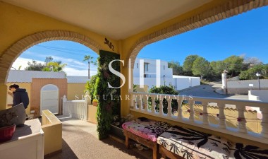 Перепродажа - Villa - Orihuela Costa - Villamartín-las Filipinas