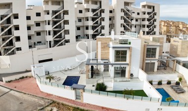 Resale - Villa - Orihuela Costa - Villamartín