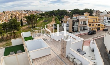 Resale - Villa - Orihuela Costa - Villamartín