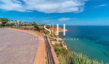 Resale - Apartment / flat - Orihuela Costa - Dehesa de campoamor