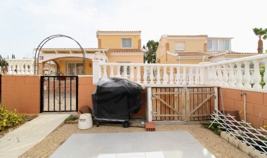 Resale - Villa - Orihuela Costa - Las Mimosas