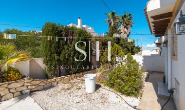 Resale - Villa - Torrevieja - La Mata