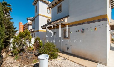 Resale - Villa - Torrevieja - La Mata