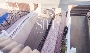 Resale - House - Torrevieja - Los altos