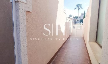 Resale - House - Torrevieja - Los altos