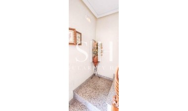 Resale - House - Torrevieja - Los altos