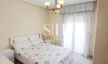 Resale - House - Torrevieja - Los altos