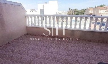 Resale - House - Torrevieja - Los altos