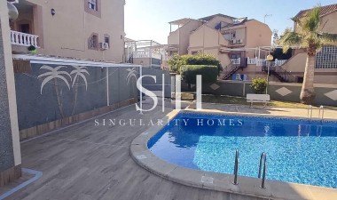 Resale - House - Torrevieja - Los altos