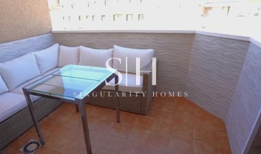 Resale - Apartment / flat - Torrevieja - Playa del Cura