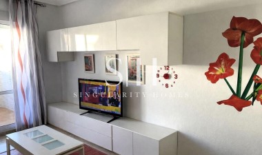 Resale - Apartment / flat - Torrevieja - Playa del Cura
