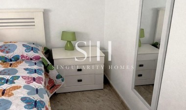 Resale - Apartment / flat - Torrevieja - Playa del Cura