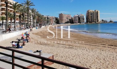 Resale - Apartment / flat - Torrevieja - Playa del Cura