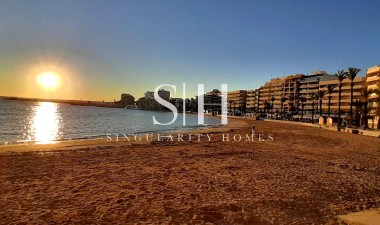 Resale - Apartment / flat - Torrevieja - Playa del Cura