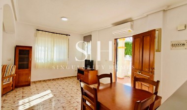 Odsprzedaż - Villa - Orihuela Costa - Playa Flamenca