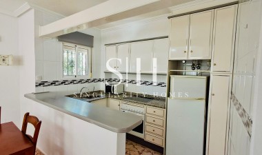 Odsprzedaż - Villa - Orihuela Costa - Playa Flamenca