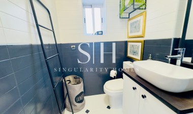 Resale - Apartment / flat - Orihuela Costa - Punta Prima