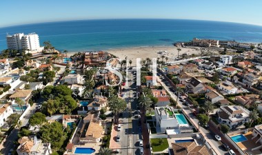 Resale - Apartment / flat - Orihuela Costa - La Zenia