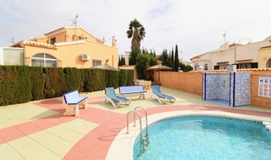 Resale - Villa - Orihuela Costa - Las Mimosas