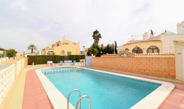 Resale - Villa - Orihuela Costa - Las Mimosas