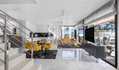 Resale - Villa - San Miguel de Salinas - Mirador De San Miguel