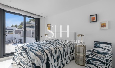 Resale - Villa - San Miguel de Salinas - Mirador De San Miguel