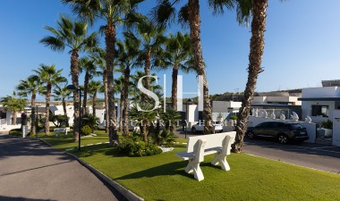 Resale - Villa - San Miguel de Salinas - Mirador De San Miguel