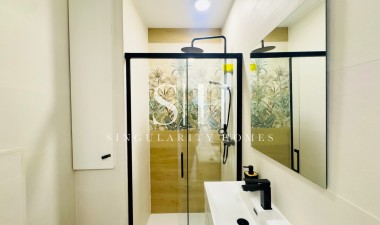 Resale - Apartment / flat - Torrevieja - Los Frutales