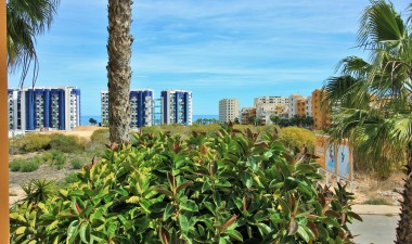 Resale - Apartment / flat - Torrevieja - Punta prima