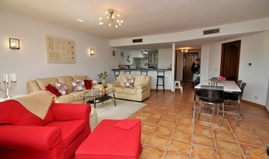 Resale - Apartment / flat - Torrevieja - Punta prima