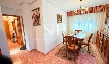 Resale - Apartment / flat - Torrevieja - Acequion