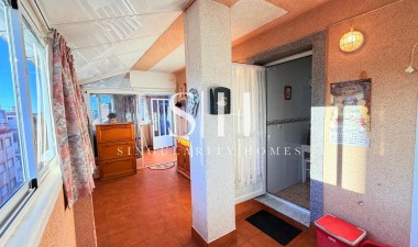 Resale - Apartment / flat - Torrevieja - Acequion