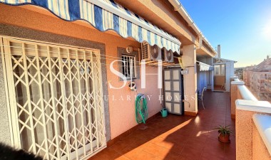 Resale - Apartment / flat - Torrevieja - Acequion