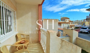 Resale - Apartment / flat - Orihuela Costa - Villamartin