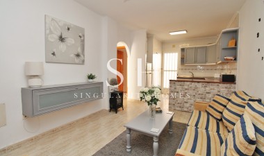 Resale - Apartment / flat - Orihuela Costa - Villamartin