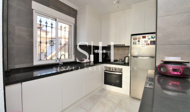 Resale - Villa - Orihuela Costa - Playa Flamenca