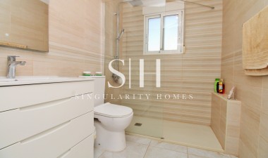 Resale - Villa - Orihuela Costa - Playa Flamenca