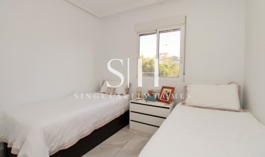 Resale - Villa - Orihuela Costa - Playa Flamenca