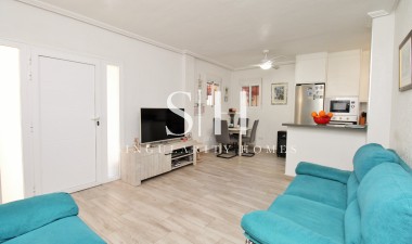 Resale - Villa - Orihuela Costa - Playa Flamenca