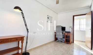Resale - House - Torrevieja - Costa Blanca