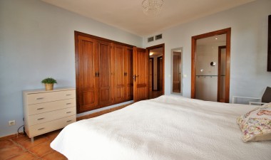 Resale - Apartment / flat - Torrevieja - Punta prima