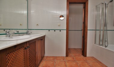 Resale - Apartment / flat - Torrevieja - Punta prima