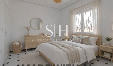 Resale - Villa - Torrevieja - La Siesta - El Salado - Torreta