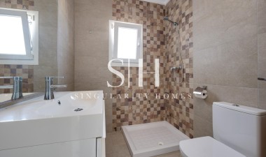 Resale - Villa - Torrevieja - La Siesta - El Salado - Torreta