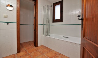 Resale - Apartment / flat - Torrevieja - Punta prima